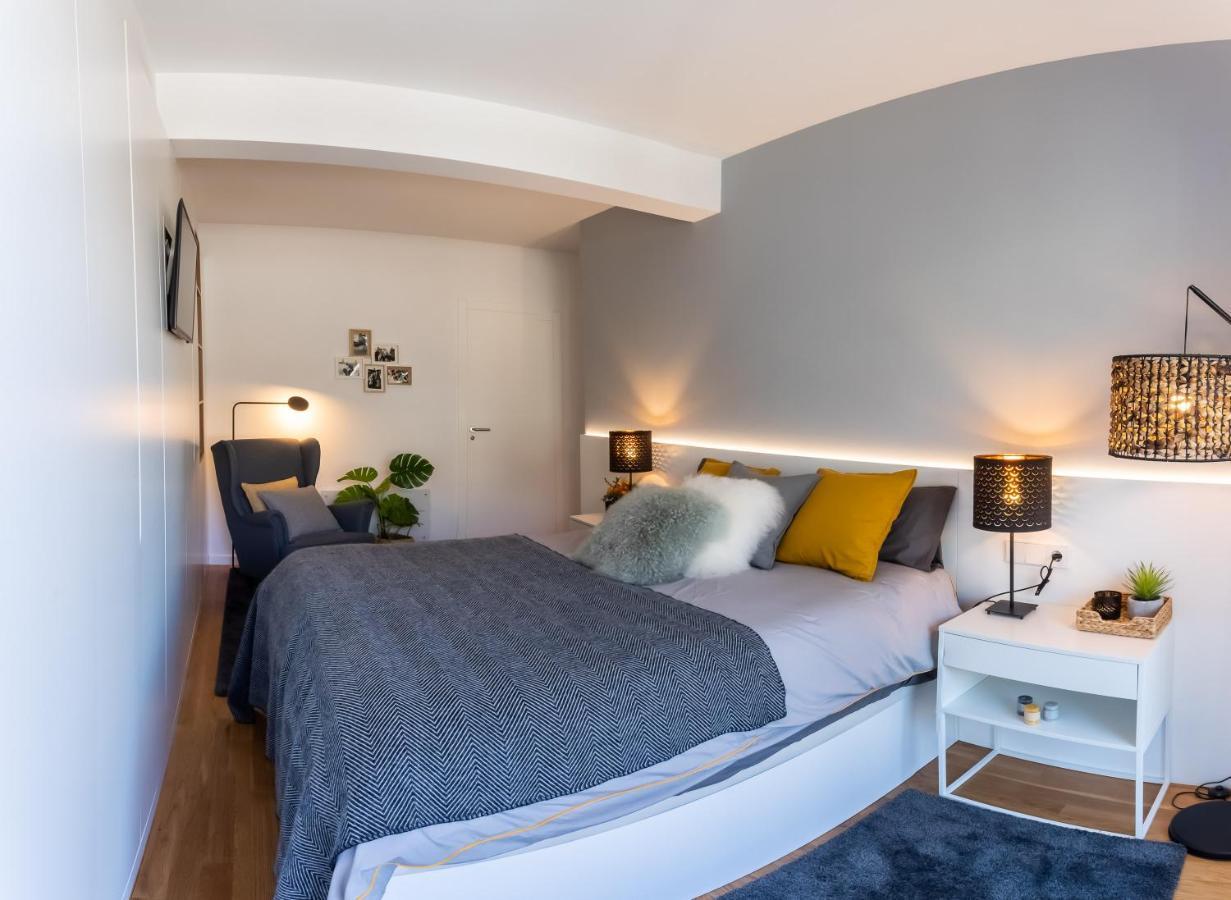 וילאגרסיה דה ארוסה Impresionante Apartamento En Plaza De Galicia מראה חיצוני תמונה